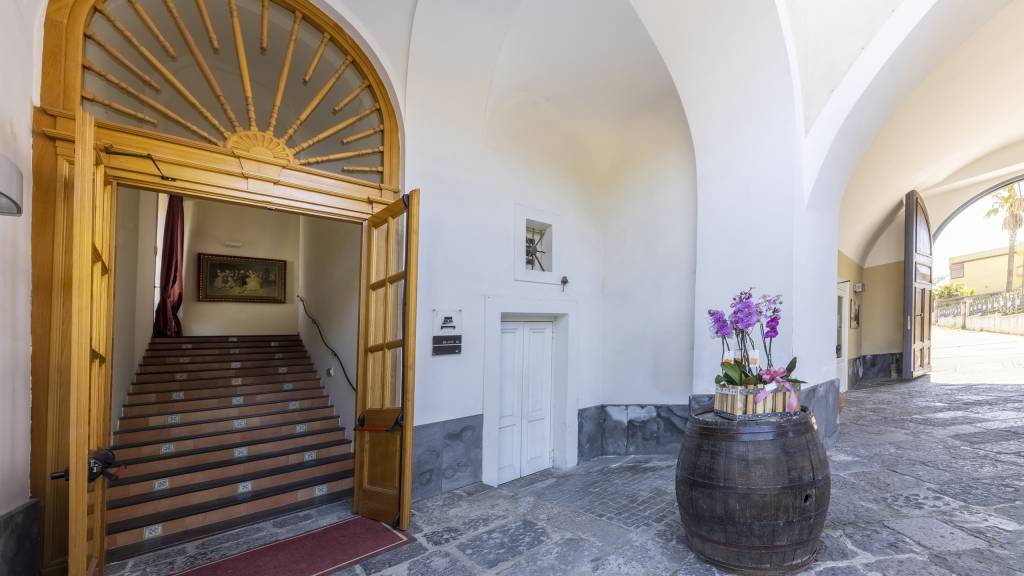 Villa-Buonanno-Napoli-entrata-2