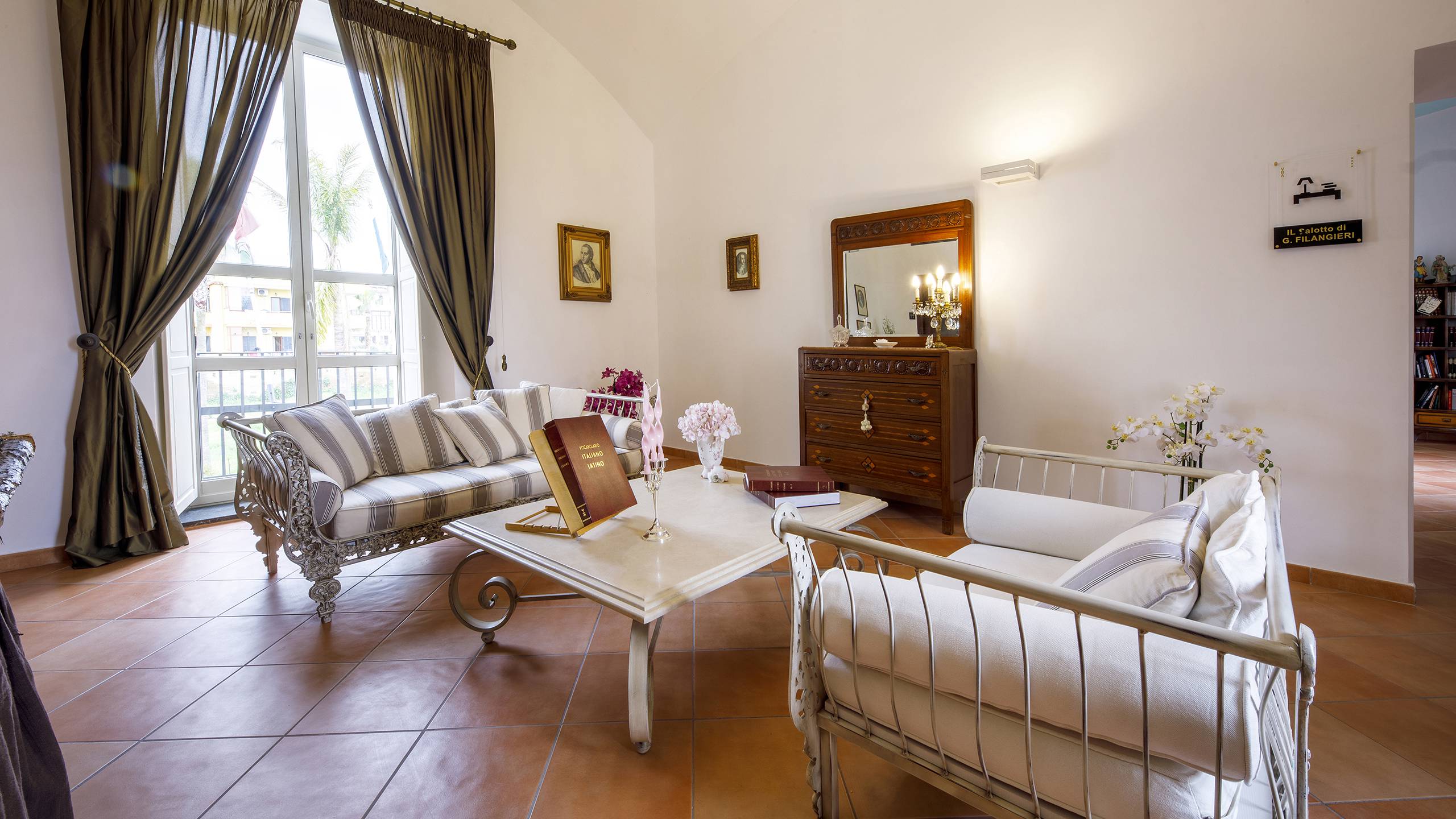 Villa-Buonanno-Napoli-aree-comuni-2