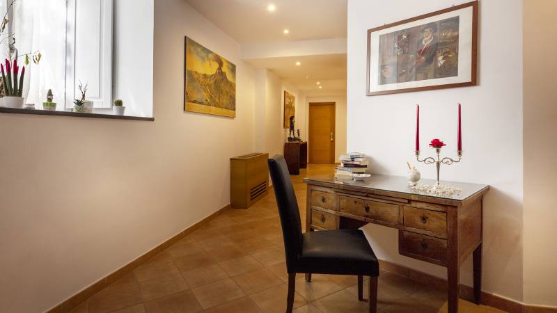 Villa-Buonanno-Napoli-aree-comuni-corridoio-residenza-6